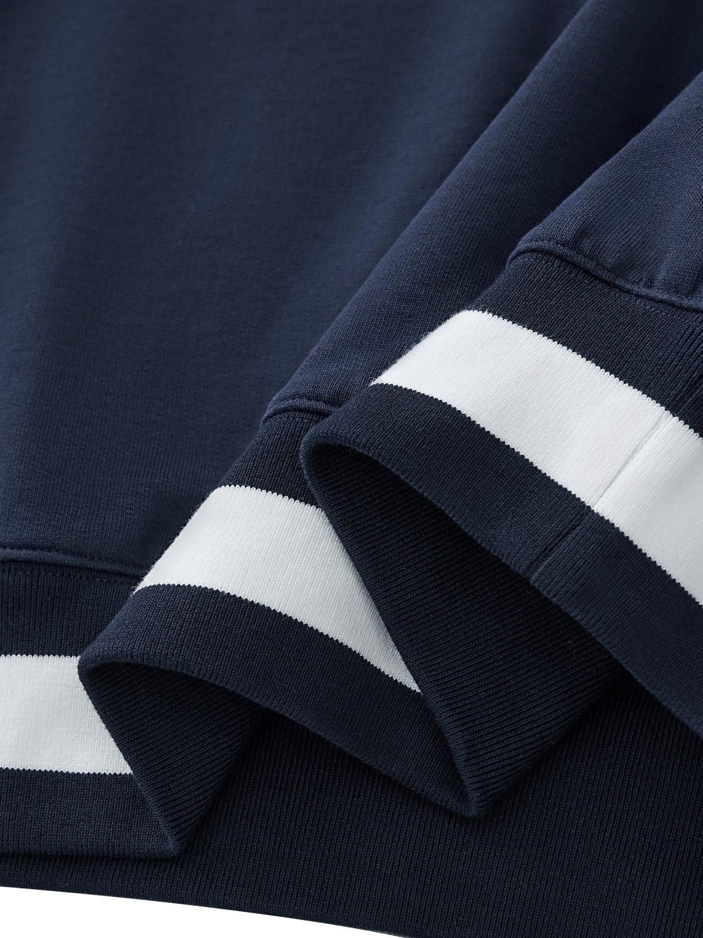 SWEAT UNISEXE COL V CONTRASTÉ – MAILLE ÉPAISSE 380 G/M²