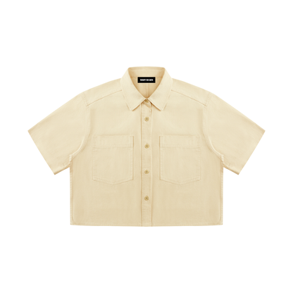 Chemise courte à manches courtes femme en 100 % coton de la collection Classics par Therapy For Earth, avec une coupe cropped et un design minimaliste intemporel. face