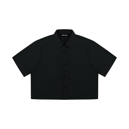 Chemise courte à manches courtes femme en 100 % coton de la collection Classics par Therapy For Earth, avec une coupe cropped et un design minimaliste intemporel. noir